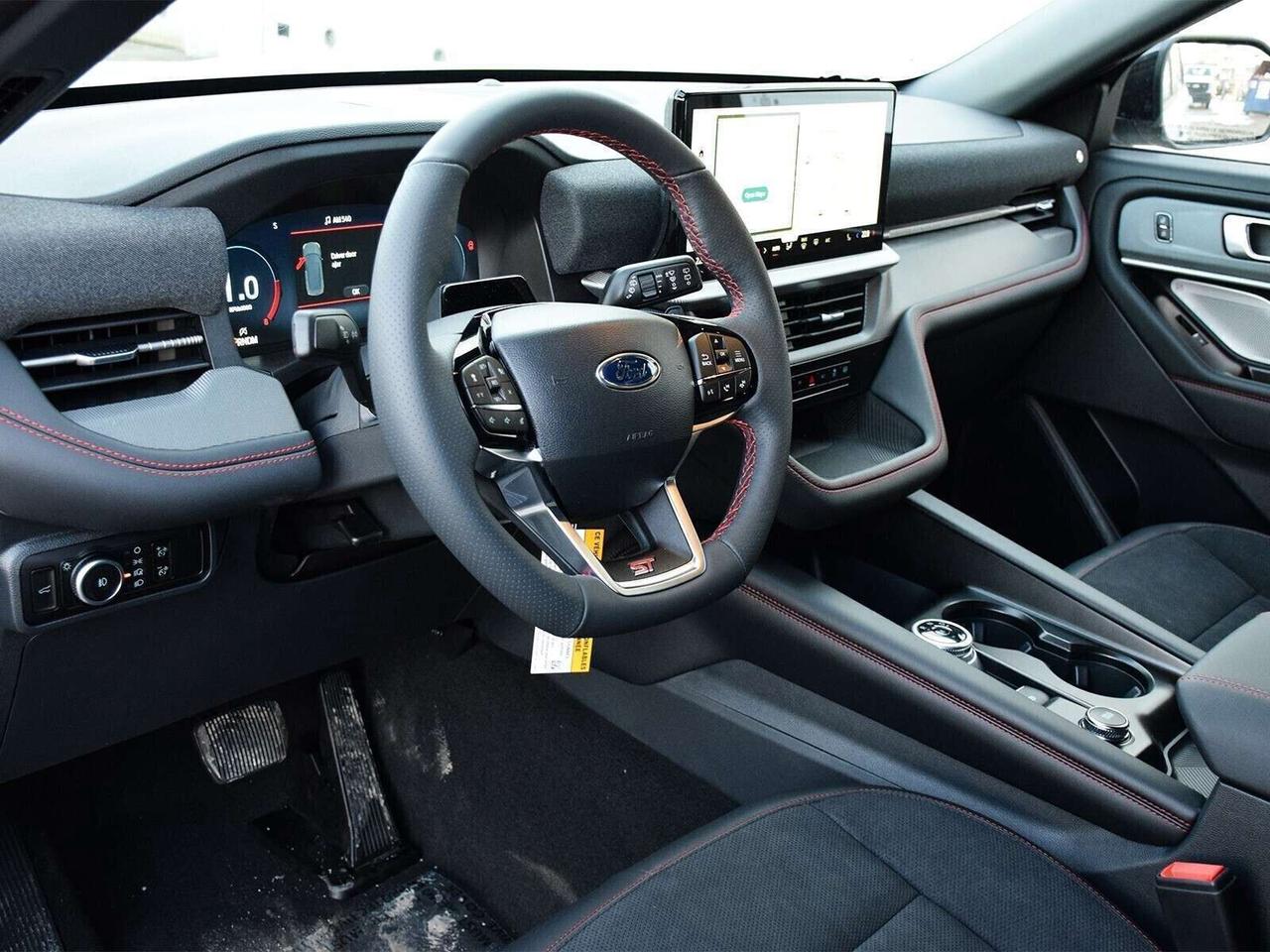 2026 Ford Explorer ST Photo
