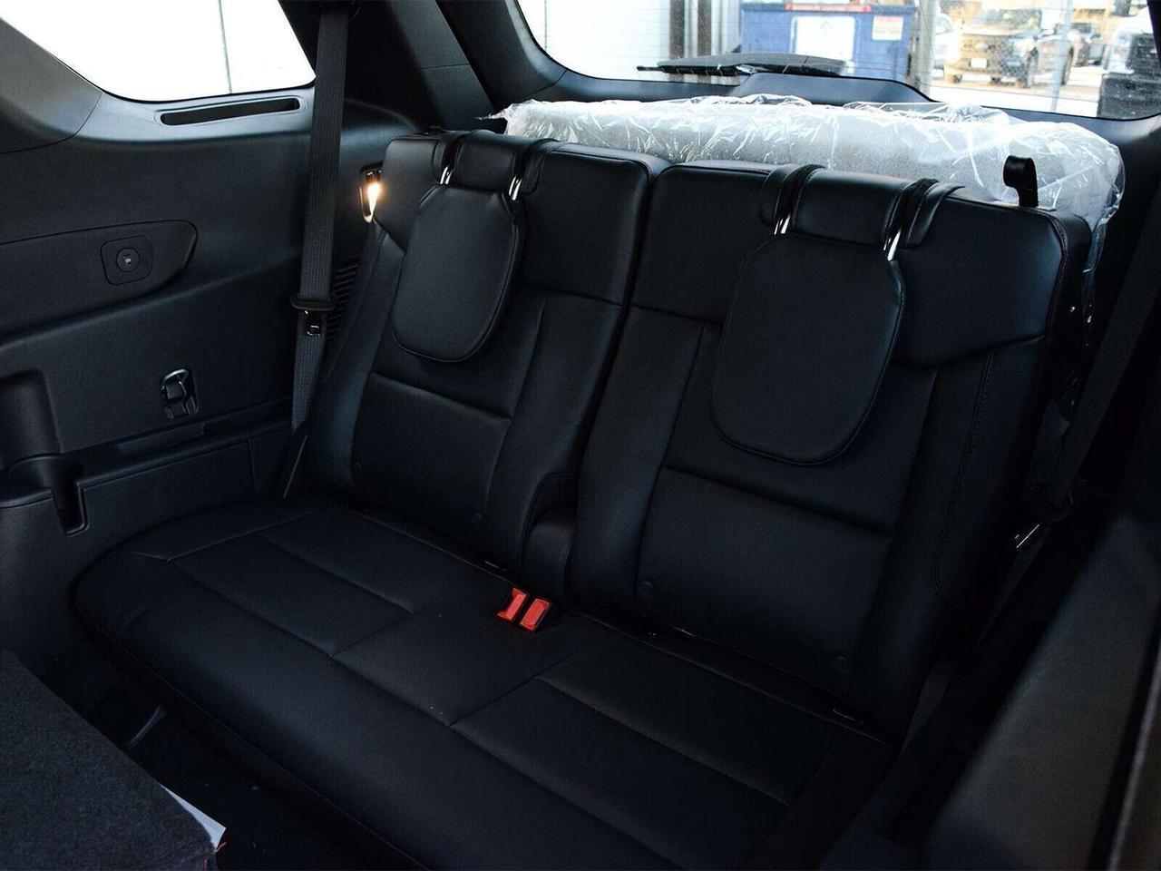 2026 Ford Explorer ST Photo