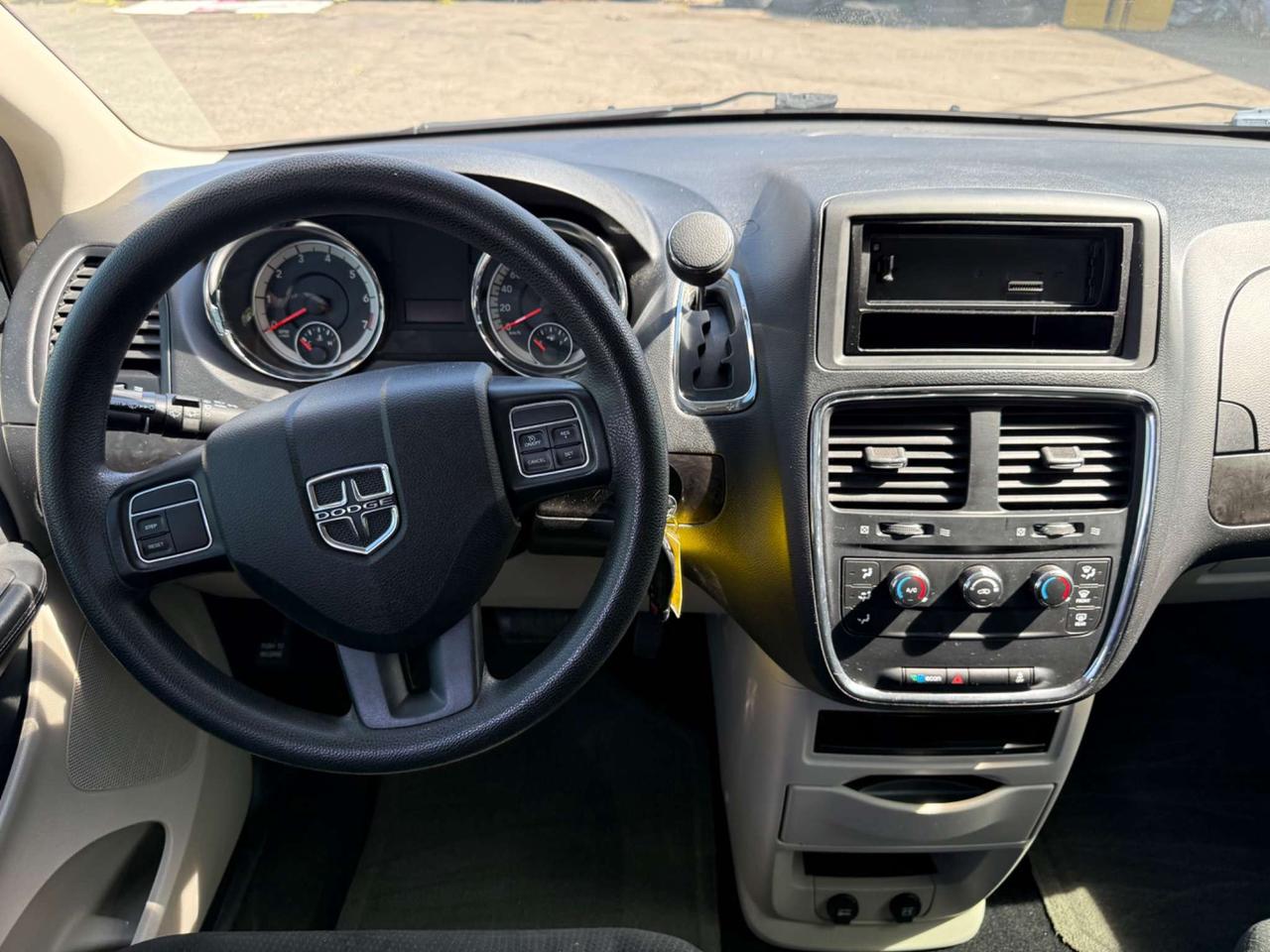 2015 Dodge Grand Caravan Canada Value Package *CERTIFIED* Photo
