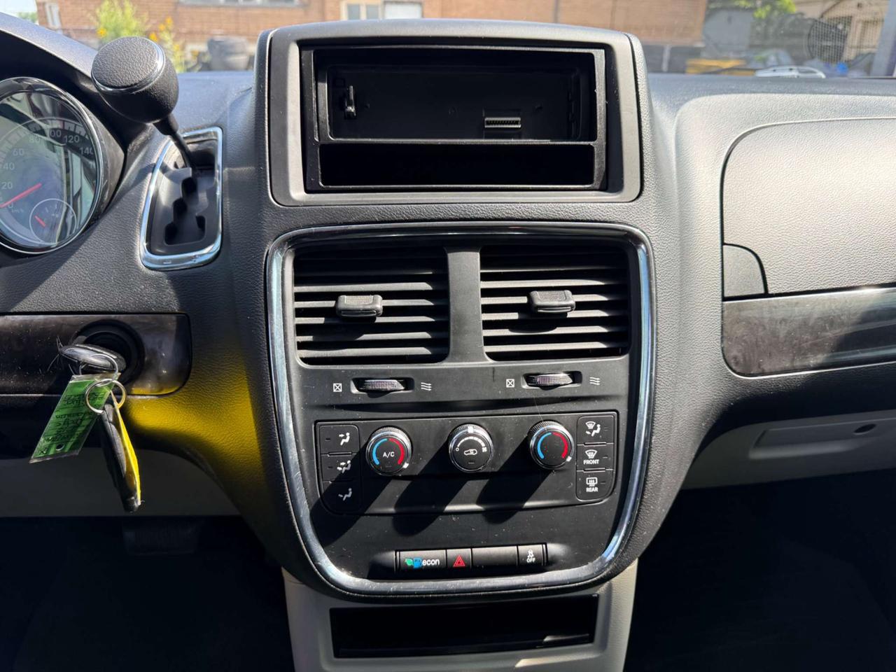 2015 Dodge Grand Caravan Canada Value Package *CERTIFIED* Photo