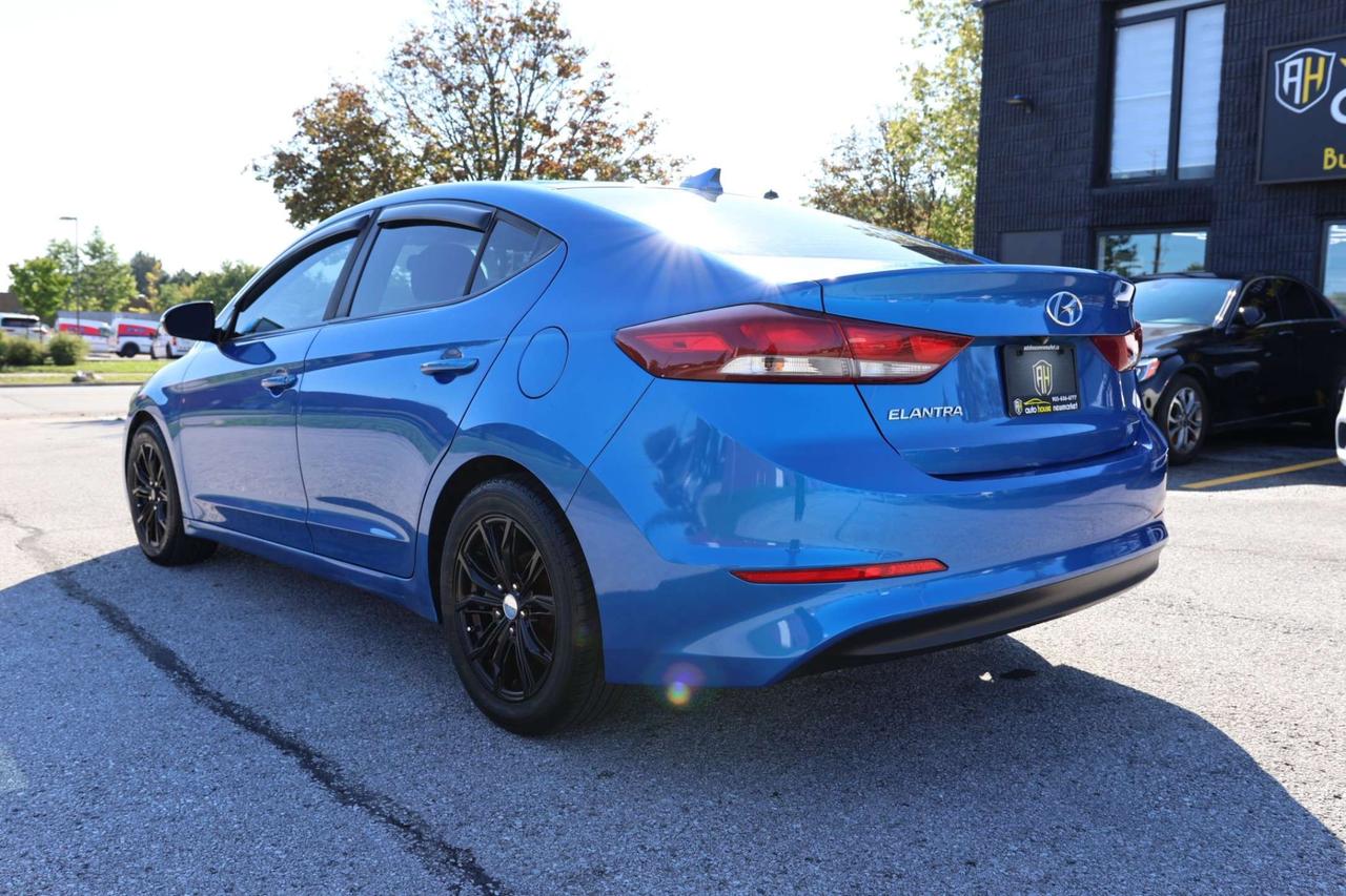 2018 Hyundai Elantra GL-AUTO/BACK UP CAMERA/BLIS/CLOTH/HEATED SEATS & STEERING/CARPLAY/BLUETOOTH Photo