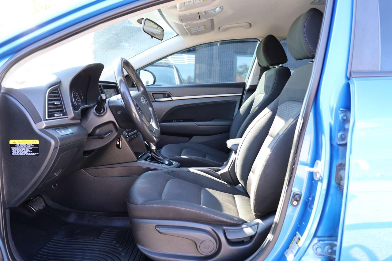 2018 Hyundai Elantra GL-AUTO/BACK UP CAMERA/BLIS/CLOTH/HEATED SEATS & STEERING/CARPLAY/BLUETOOTH Photo