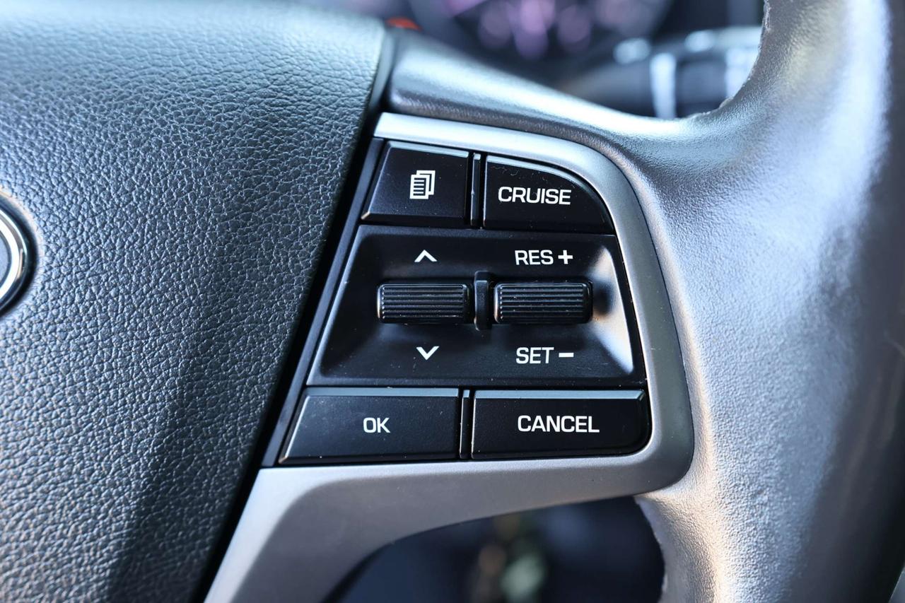 2018 Hyundai Elantra GL-AUTO/BACK UP CAMERA/BLIS/CLOTH/HEATED SEATS & STEERING/CARPLAY/BLUETOOTH Photo
