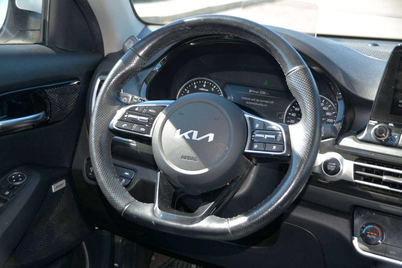 2023 Kia Seltos SX Turbo Photo