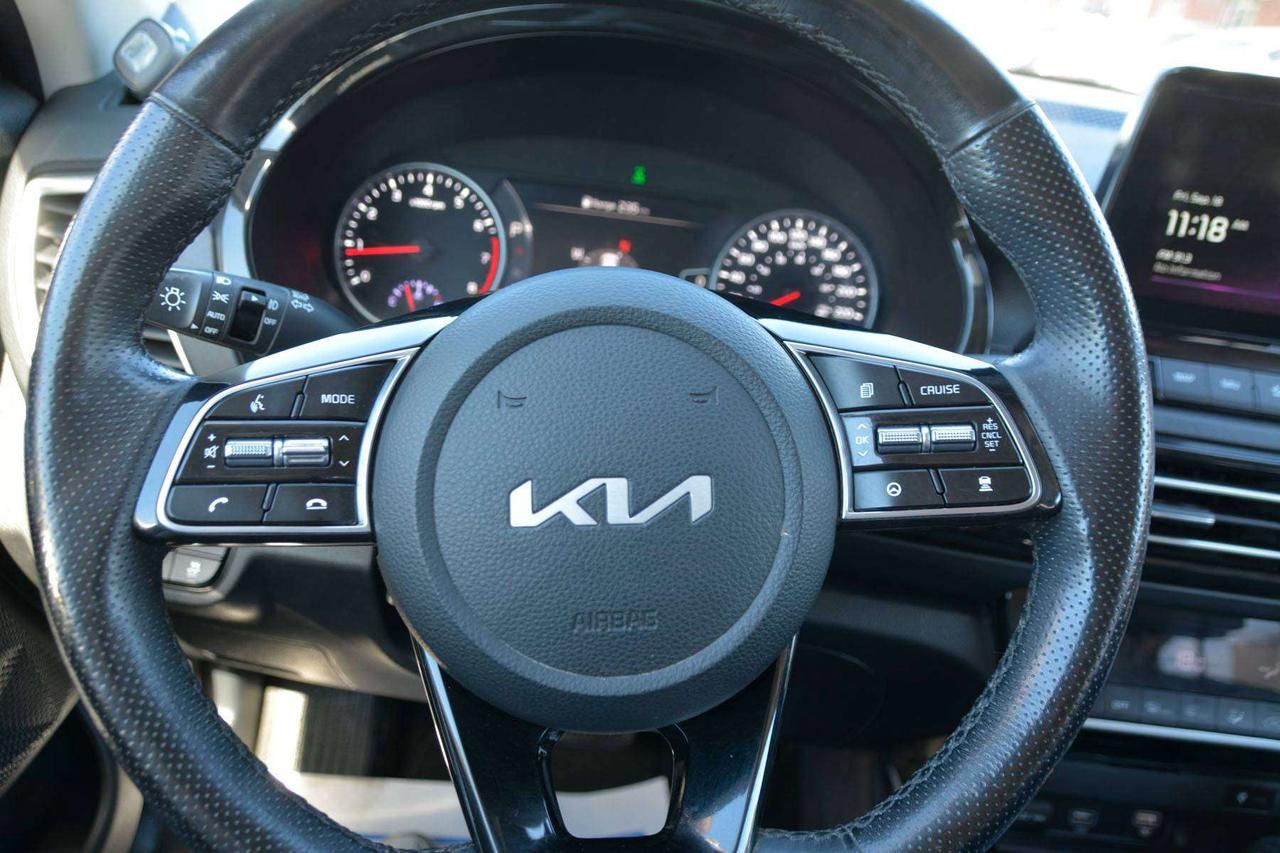 2023 Kia Seltos SX Turbo Photo