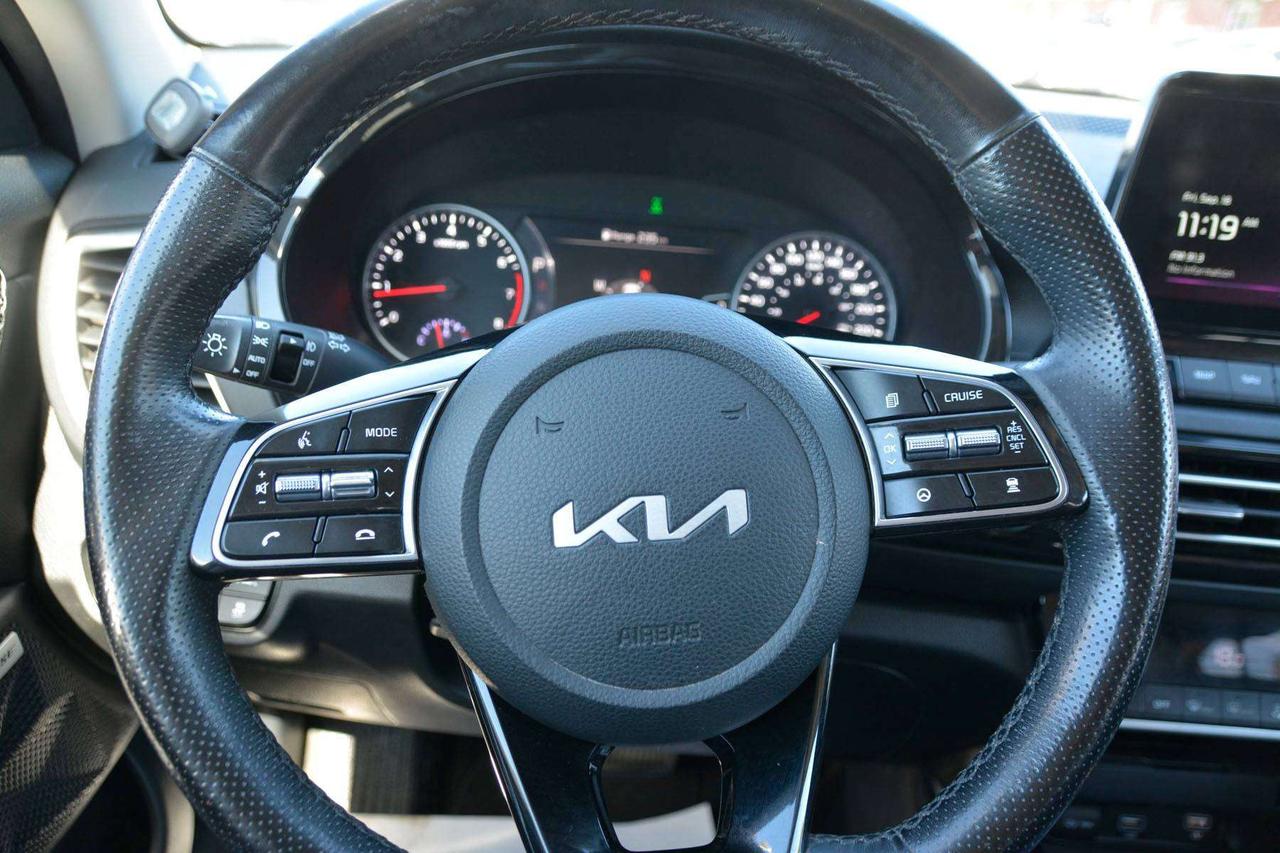 2023 Kia Seltos SX Turbo Photo
