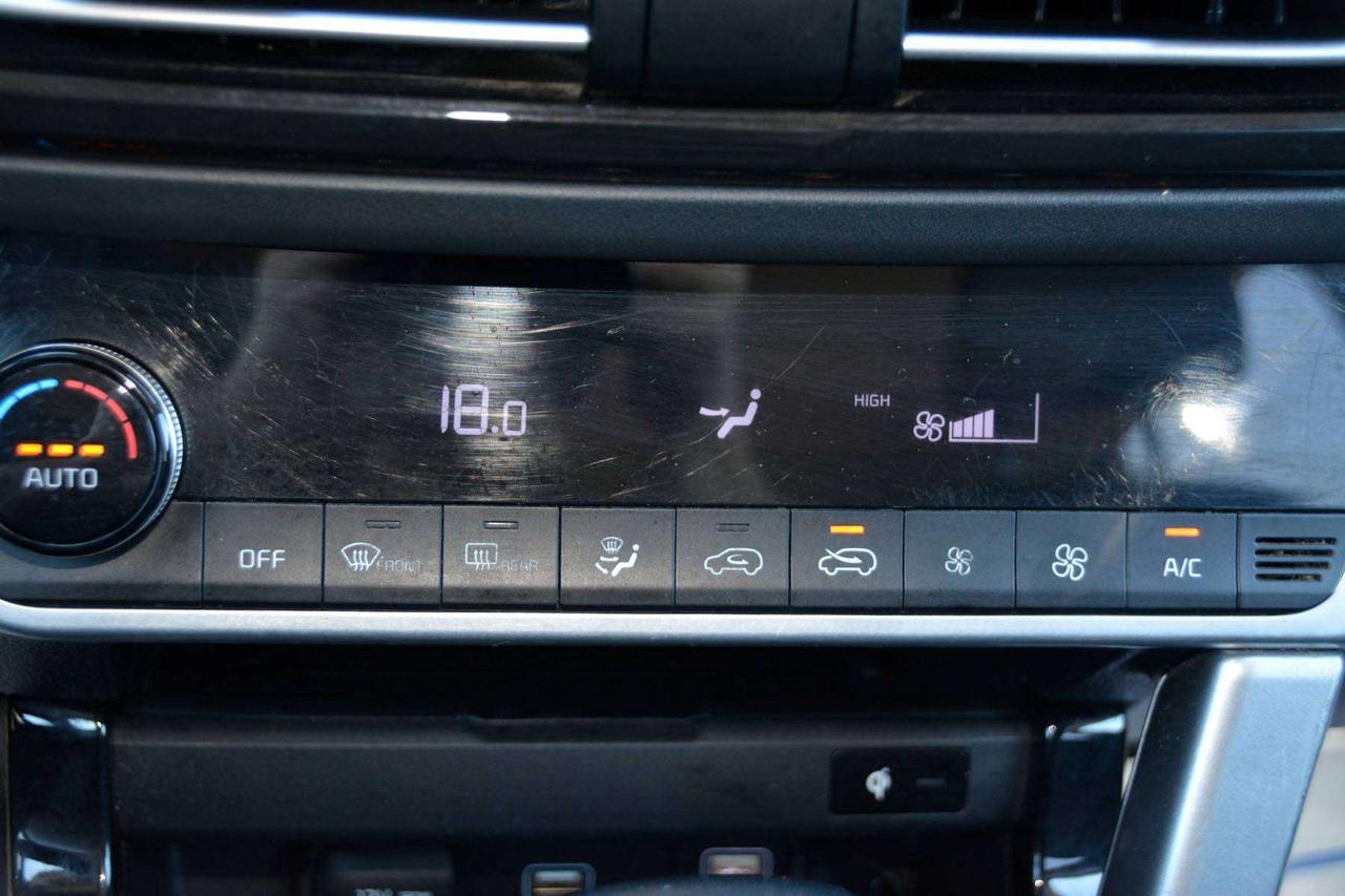 2023 Kia Seltos SX Turbo Photo
