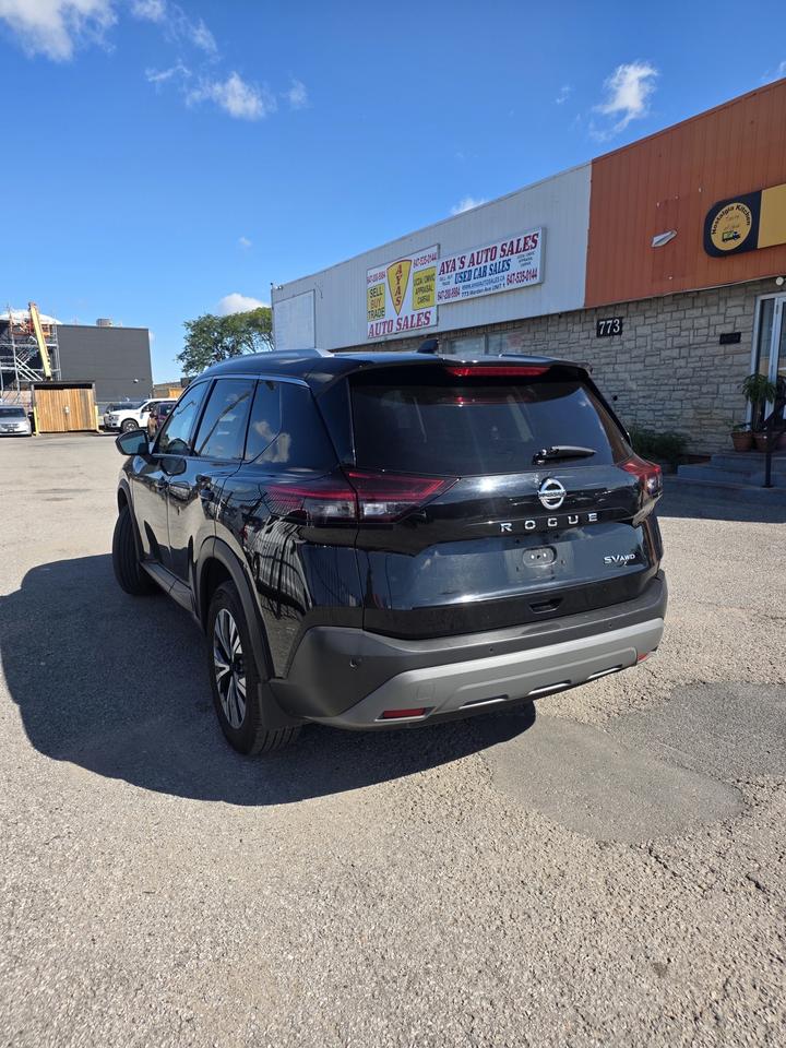 2021 Nissan Rogue SV Photo