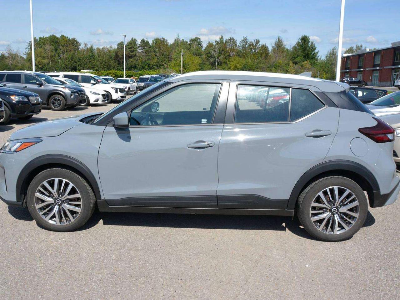 2024 Nissan Kicks SV Photo