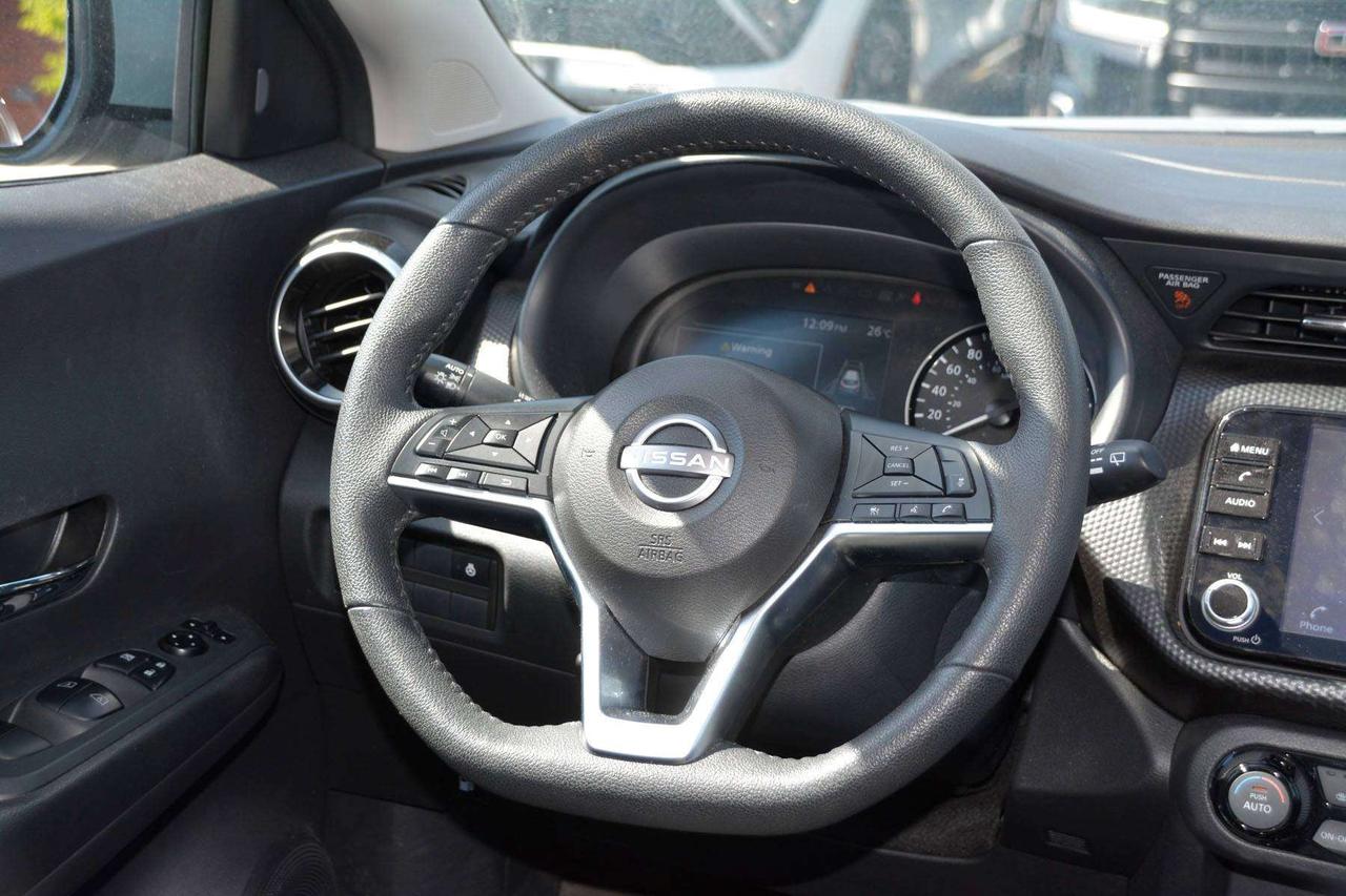 2024 Nissan Kicks SV Photo