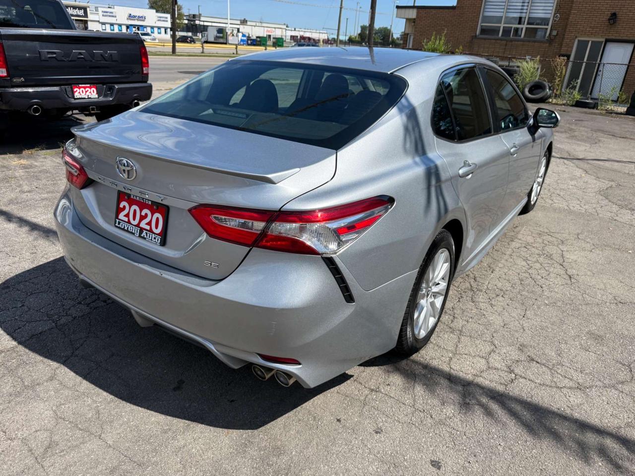 2020 Toyota Camry SE *CERTIFIED* Photo4