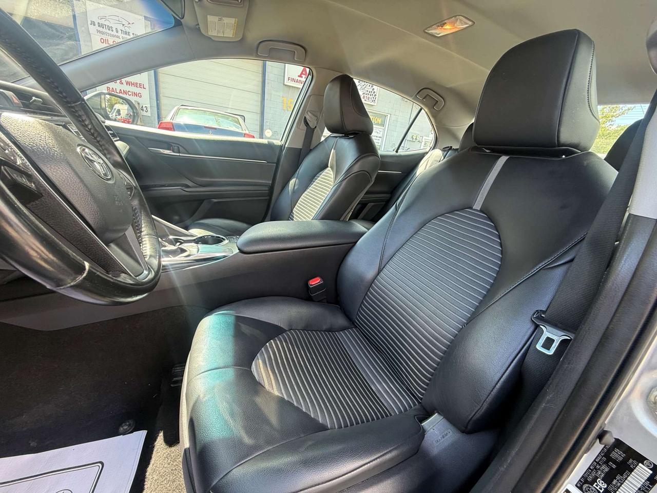 2020 Toyota Camry SE *CERTIFIED* Photo