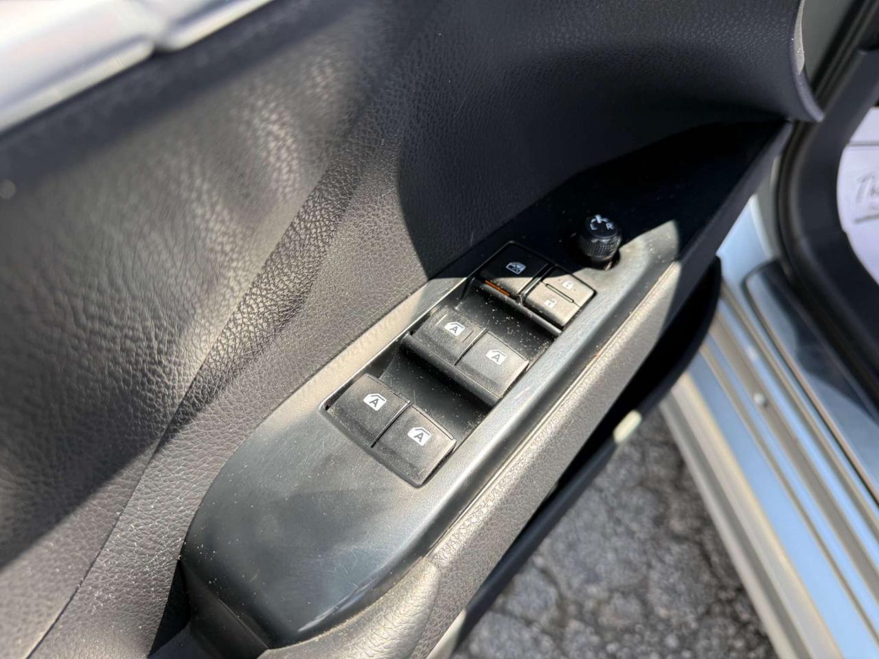 2020 Toyota Camry SE *CERTIFIED* Photo