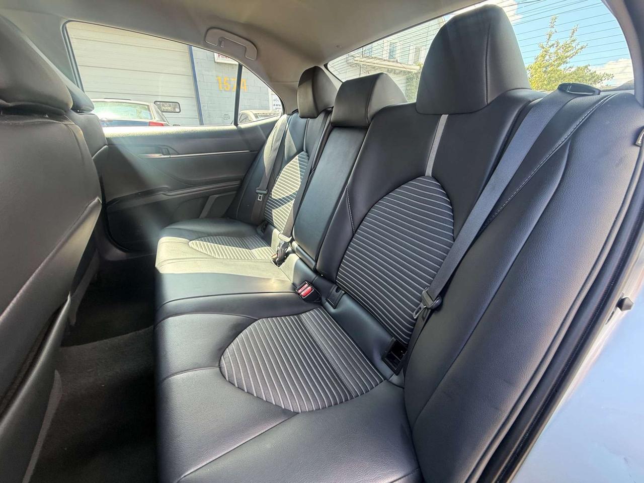 2020 Toyota Camry SE *CERTIFIED* Photo