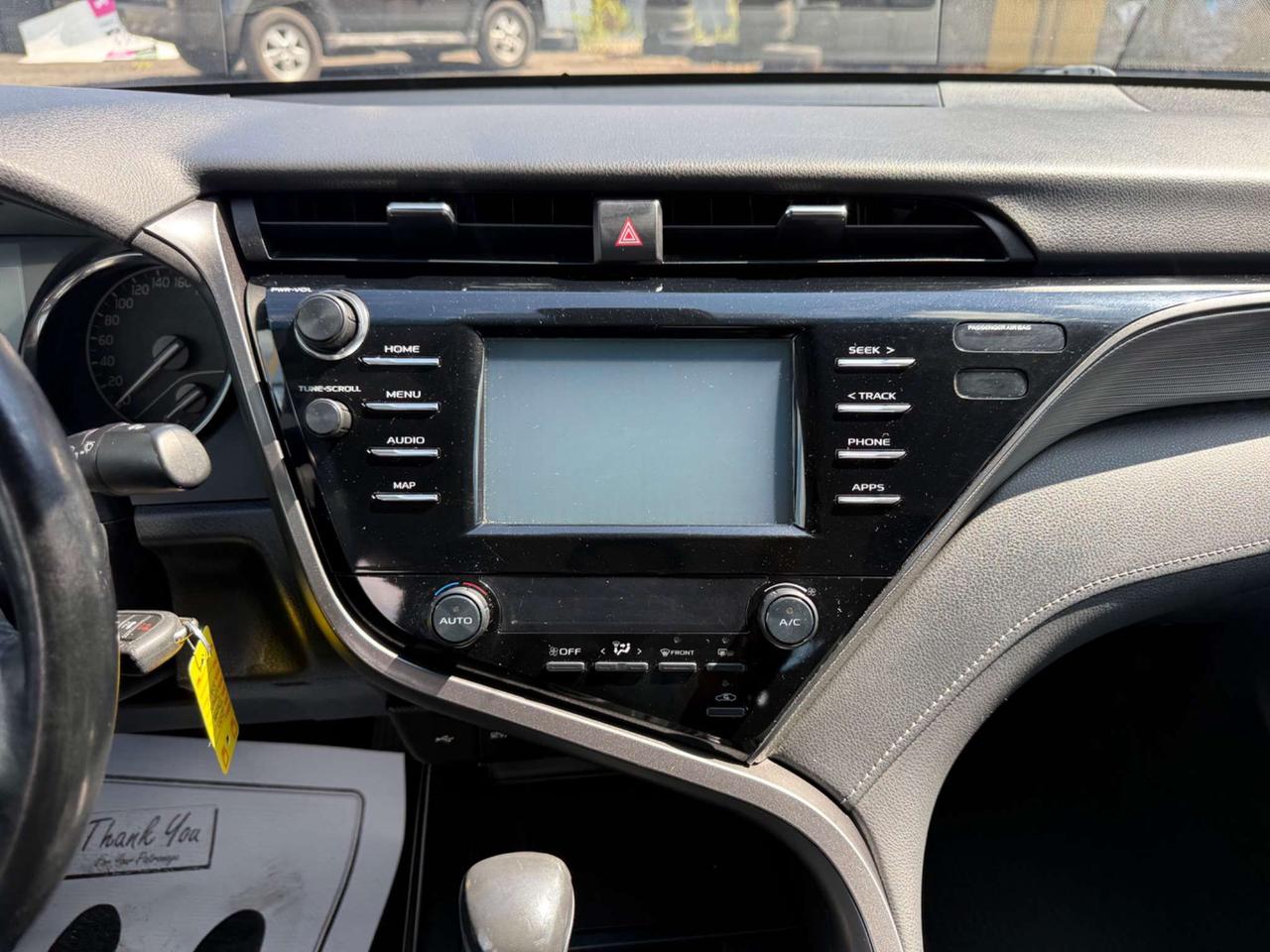 2020 Toyota Camry SE *CERTIFIED* Photo