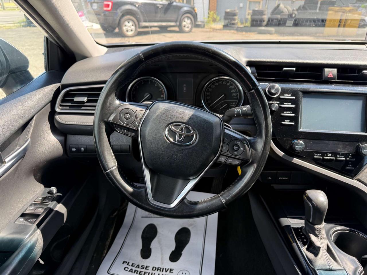 2020 Toyota Camry SE *CERTIFIED* Photo