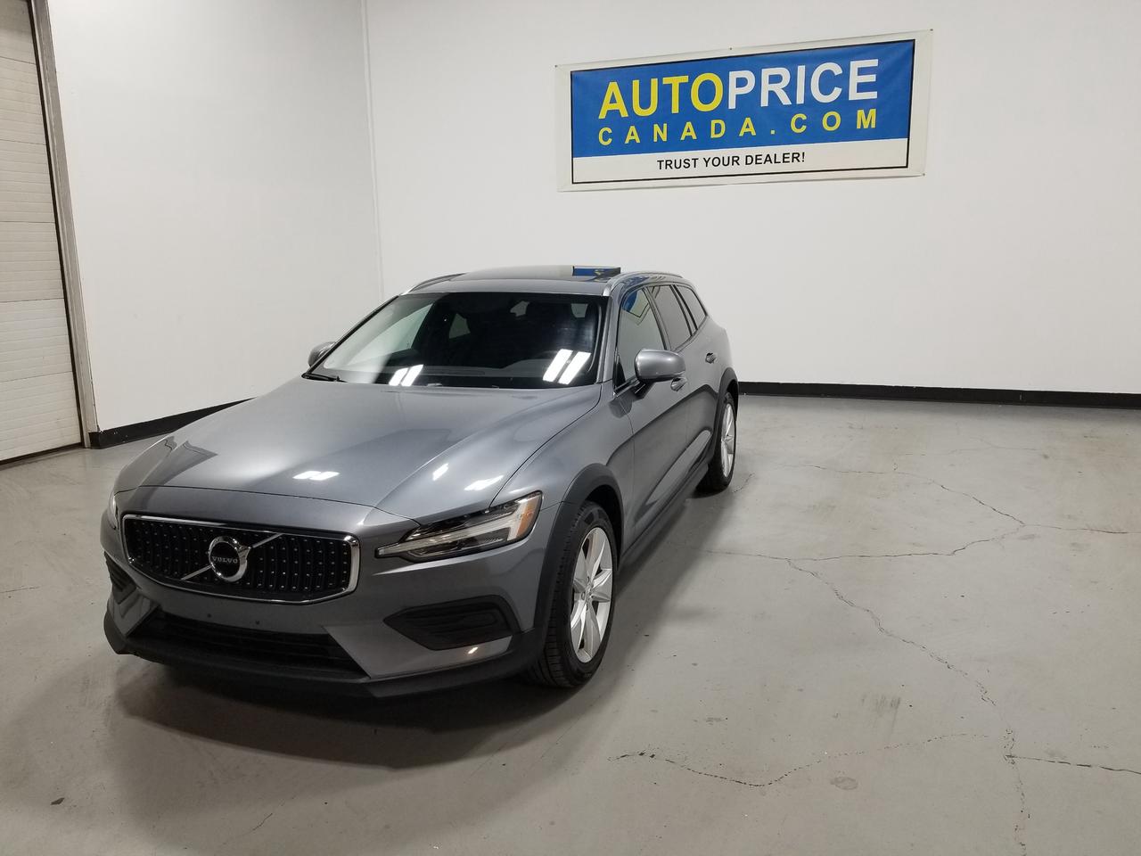 2020 Volvo V60 Cross Country T5 4dr All-Wheel Drive Wagon Photo2