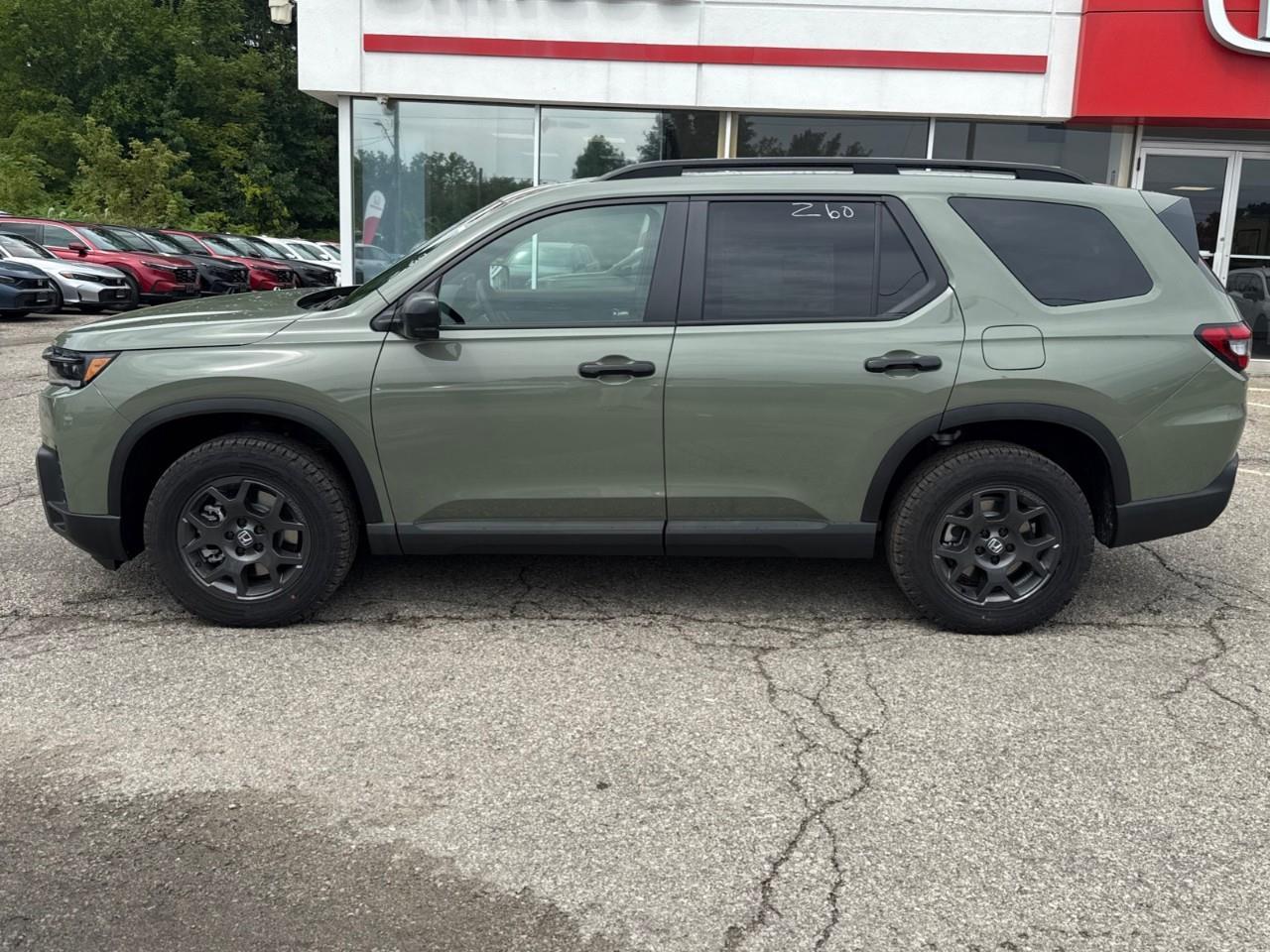 2026 Honda Pilot TrailSport 4dr All-Wheel Drive Photo1