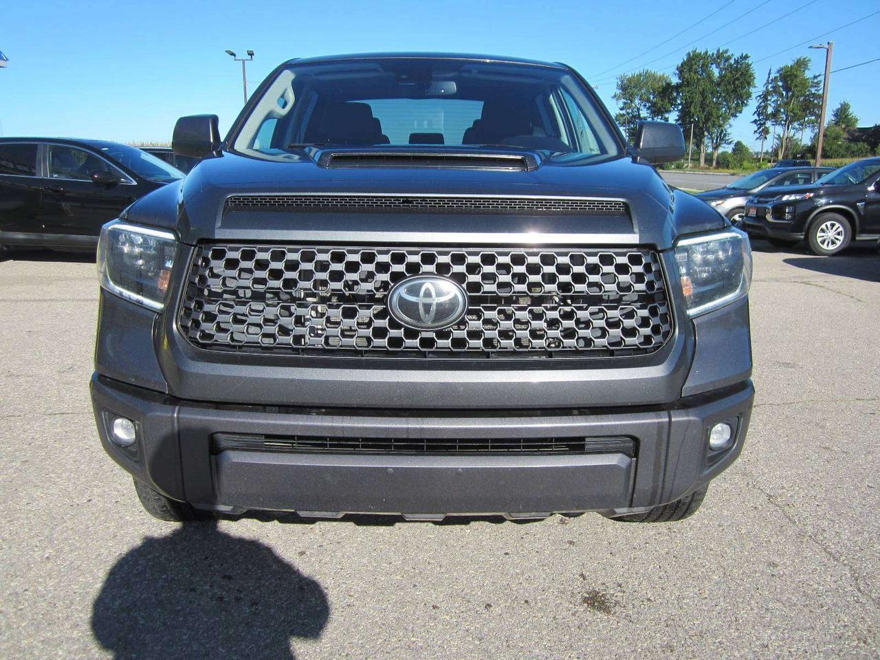 2020 Toyota Tundra TRD SPORT NO ACCIDENTS! 1 PRICE ONLY! NO FEES! Photo2