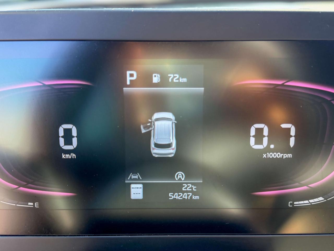 2024 Kia Sportage LX/CAMERA/LANE ASSIST/APPLE CARPLAY/LOW KM/2.5L Photo
