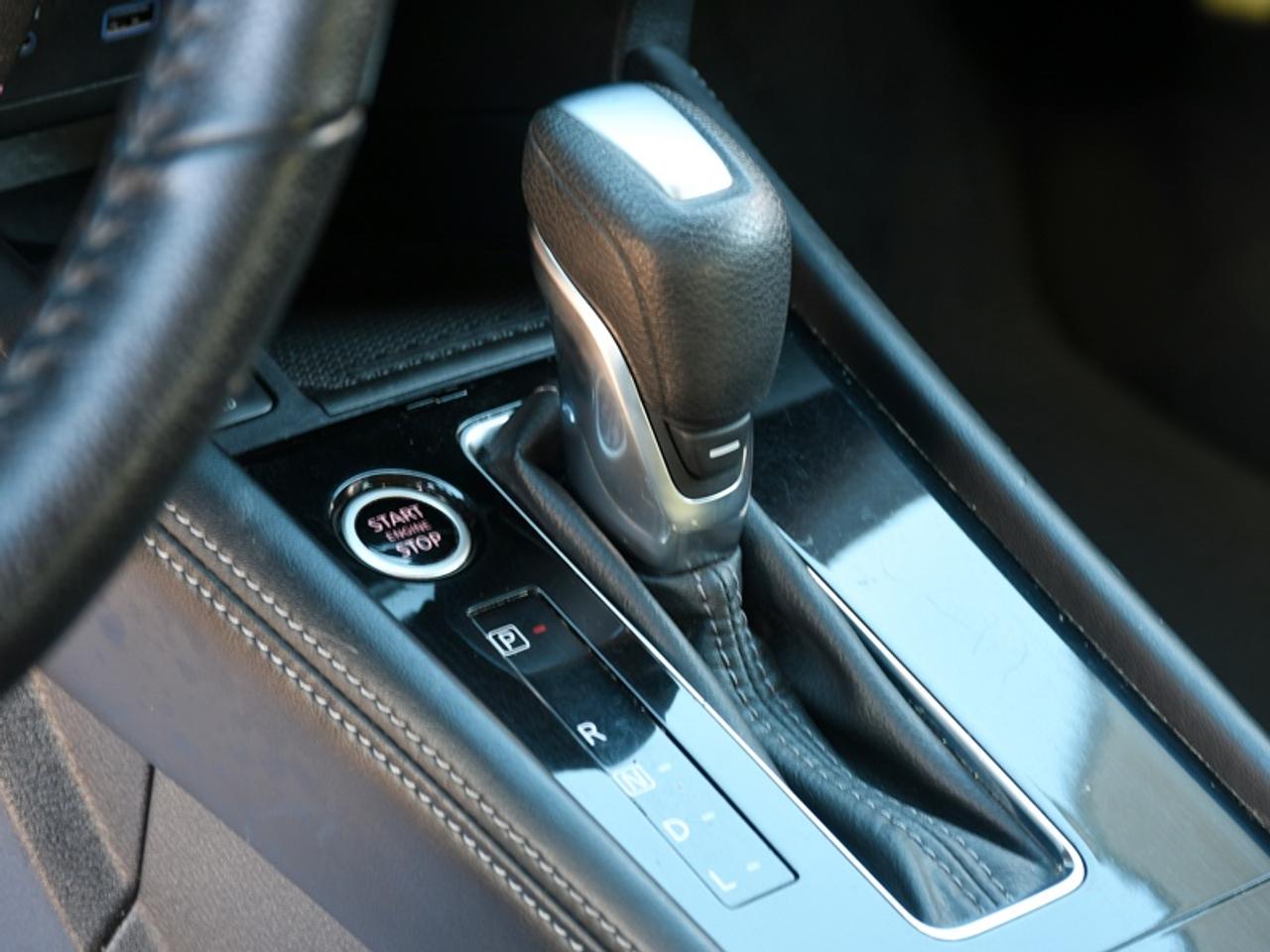 2022 Nissan Kicks SV   Rear Cam   Remote Start   Heated Seats   Alloys Photo