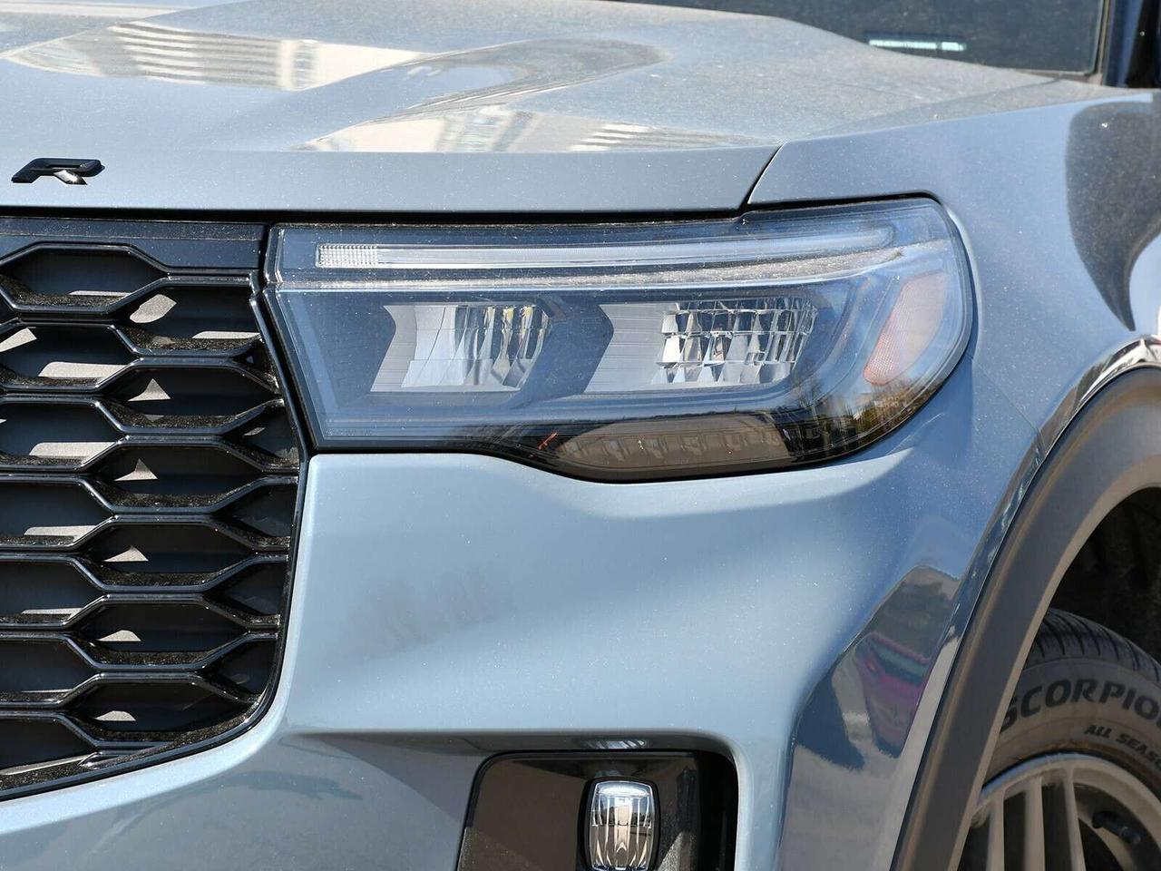 2026 Ford Explorer ST-Line Photo