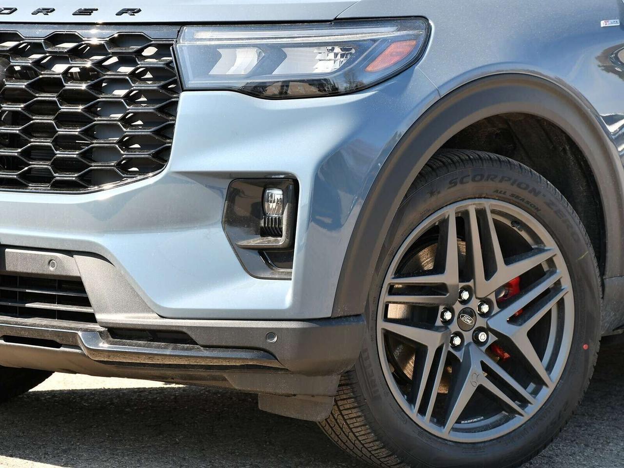 2026 Ford Explorer ST-Line Photo