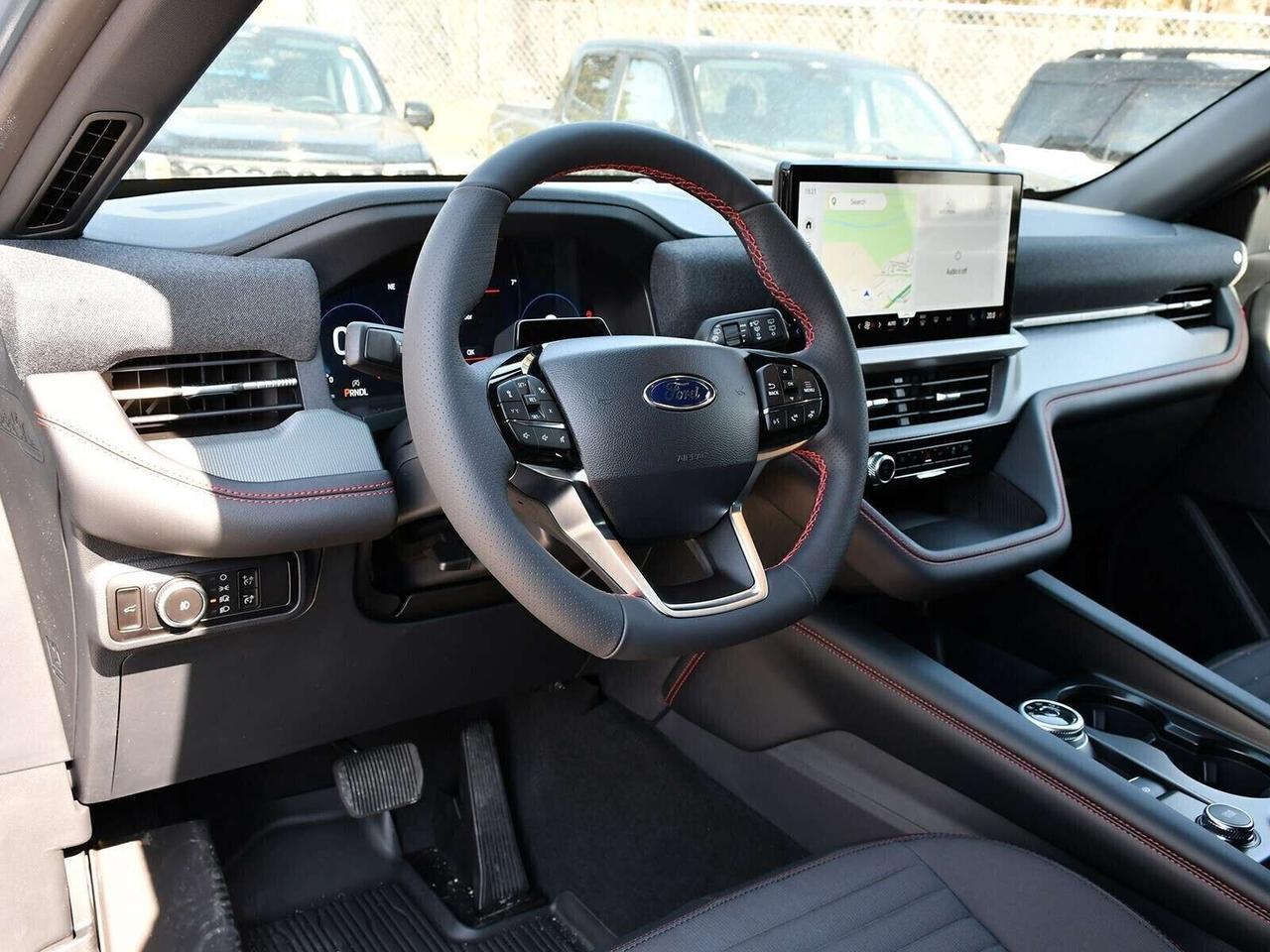 2026 Ford Explorer ST-Line Photo