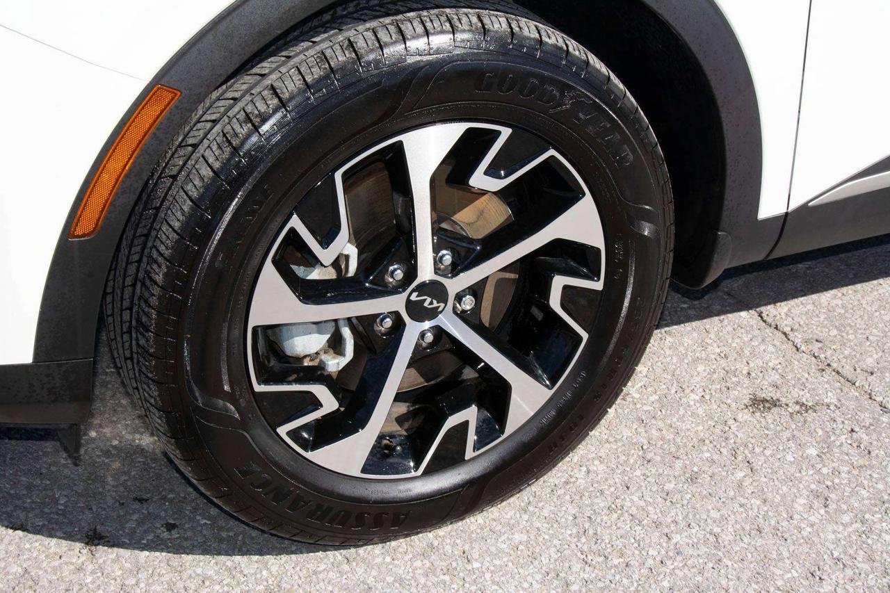 2023 Kia Sportage EX Photo
