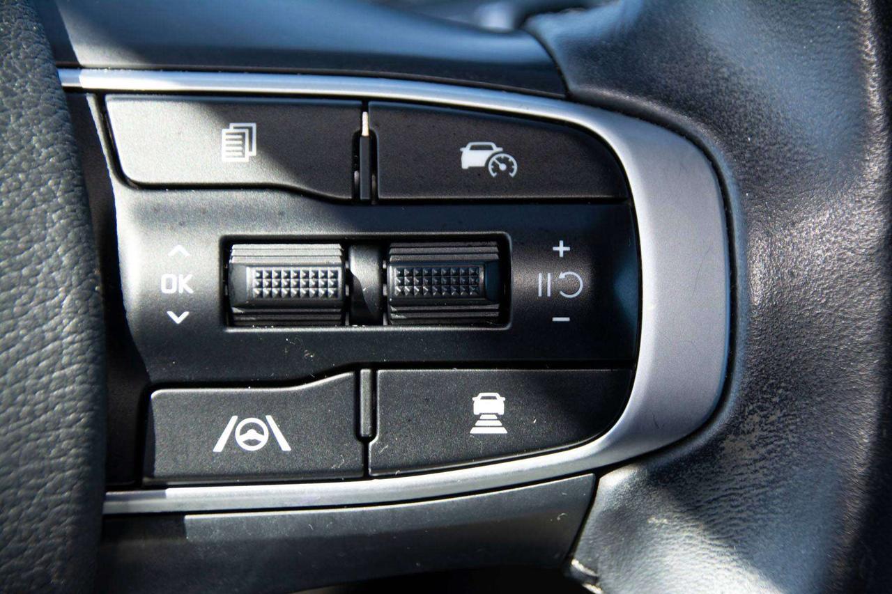 2023 Kia Sportage EX Photo