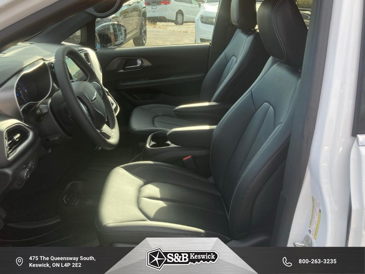 2026 Chrysler Grand Caravan SXT Front-Wheel Drive Passenger Van Photo