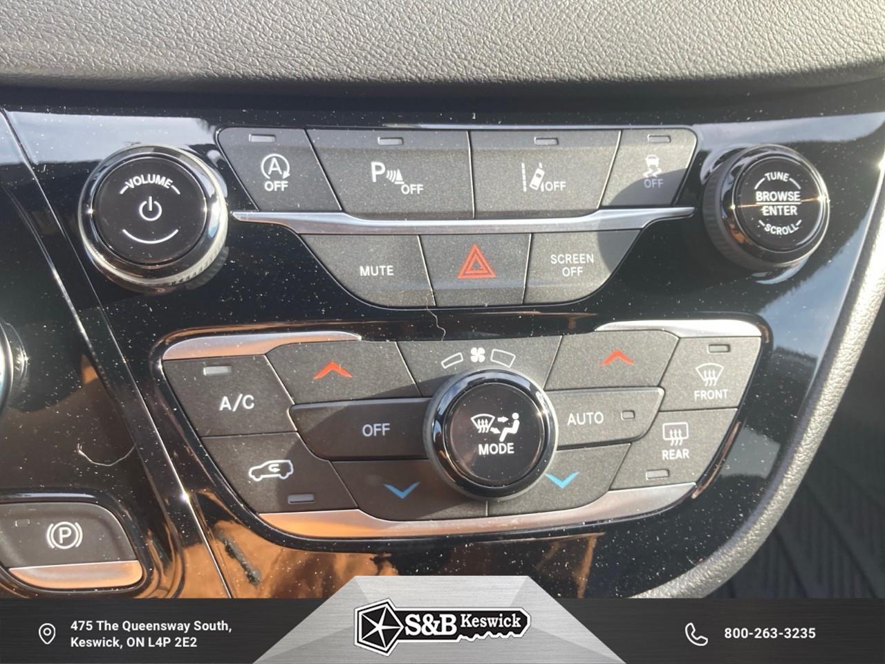 2026 Chrysler Grand Caravan SXT Front-Wheel Drive Passenger Van Photo