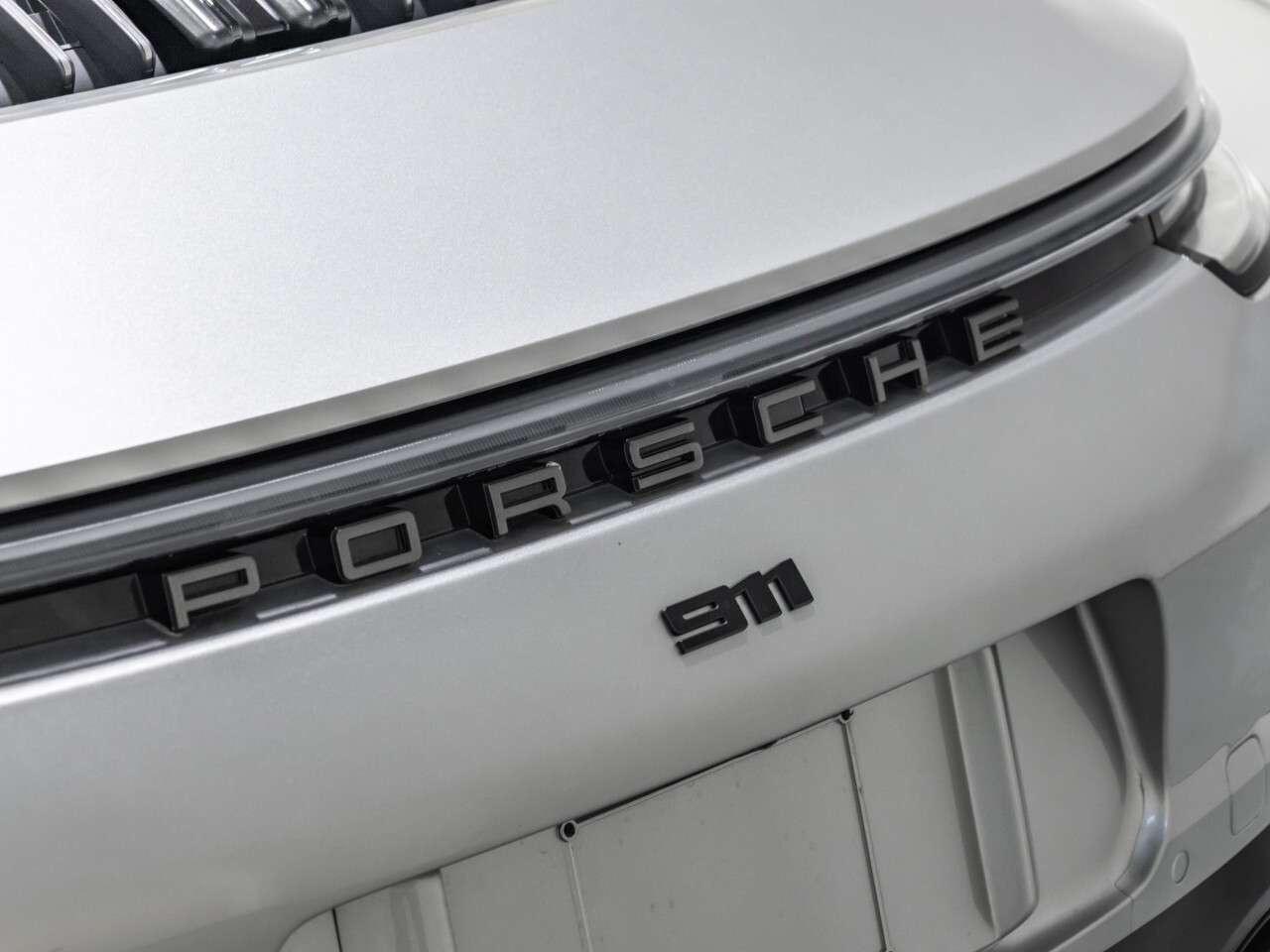 2024 Porsche 911 Carrera T Coupe Photo