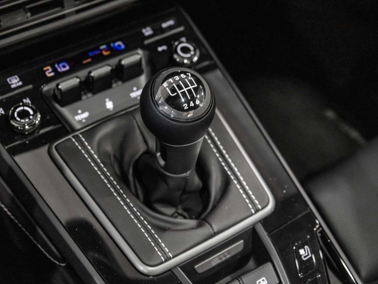 2024 Porsche 911 Carrera T Coupe Photo