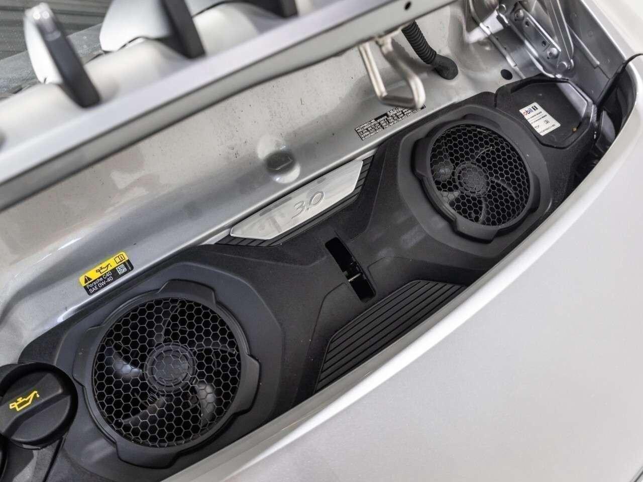 2024 Porsche 911 Carrera T Coupe Photo