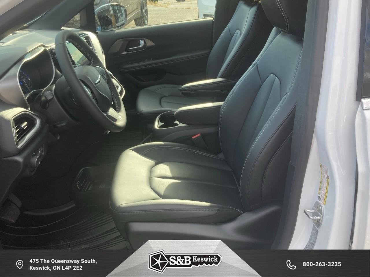 2026 Chrysler Grand Caravan SXT Front-Wheel Drive Passenger Van Photo