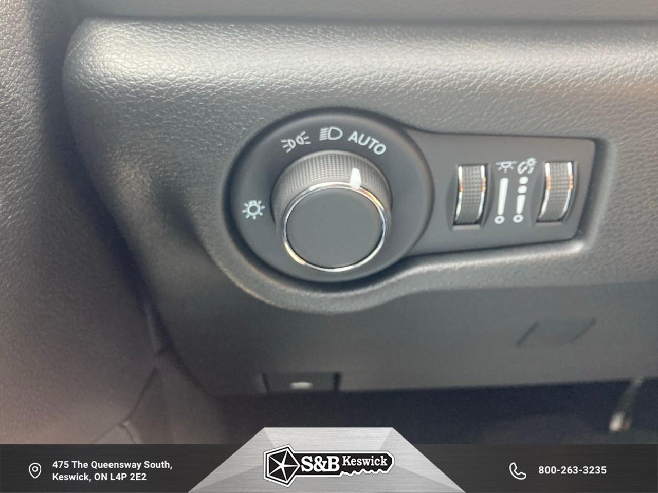 2026 Chrysler Grand Caravan SXT Front-Wheel Drive Passenger Van Photo