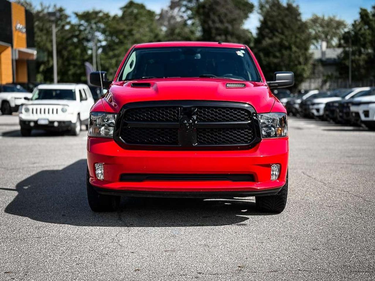 2022 RAM 1500 Tradesman   HEMI   NIGHT EDITION   CARPLAY   TRAILER BRAKE   HITCH Photo1