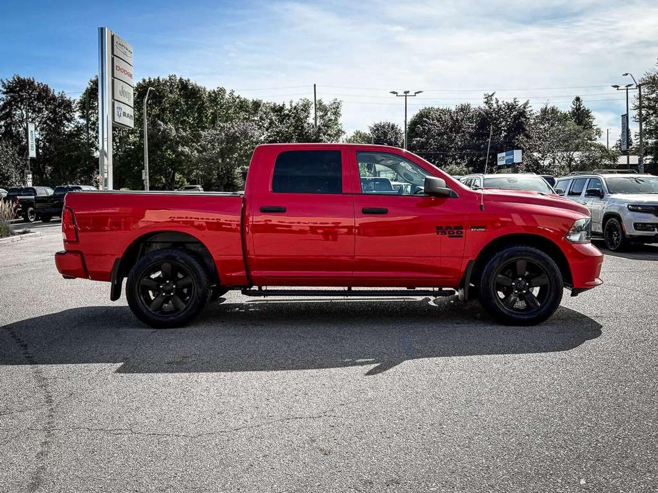 2022 RAM 1500 Tradesman   HEMI   NIGHT EDITION   CARPLAY   TRAILER BRAKE   HITCH Photo