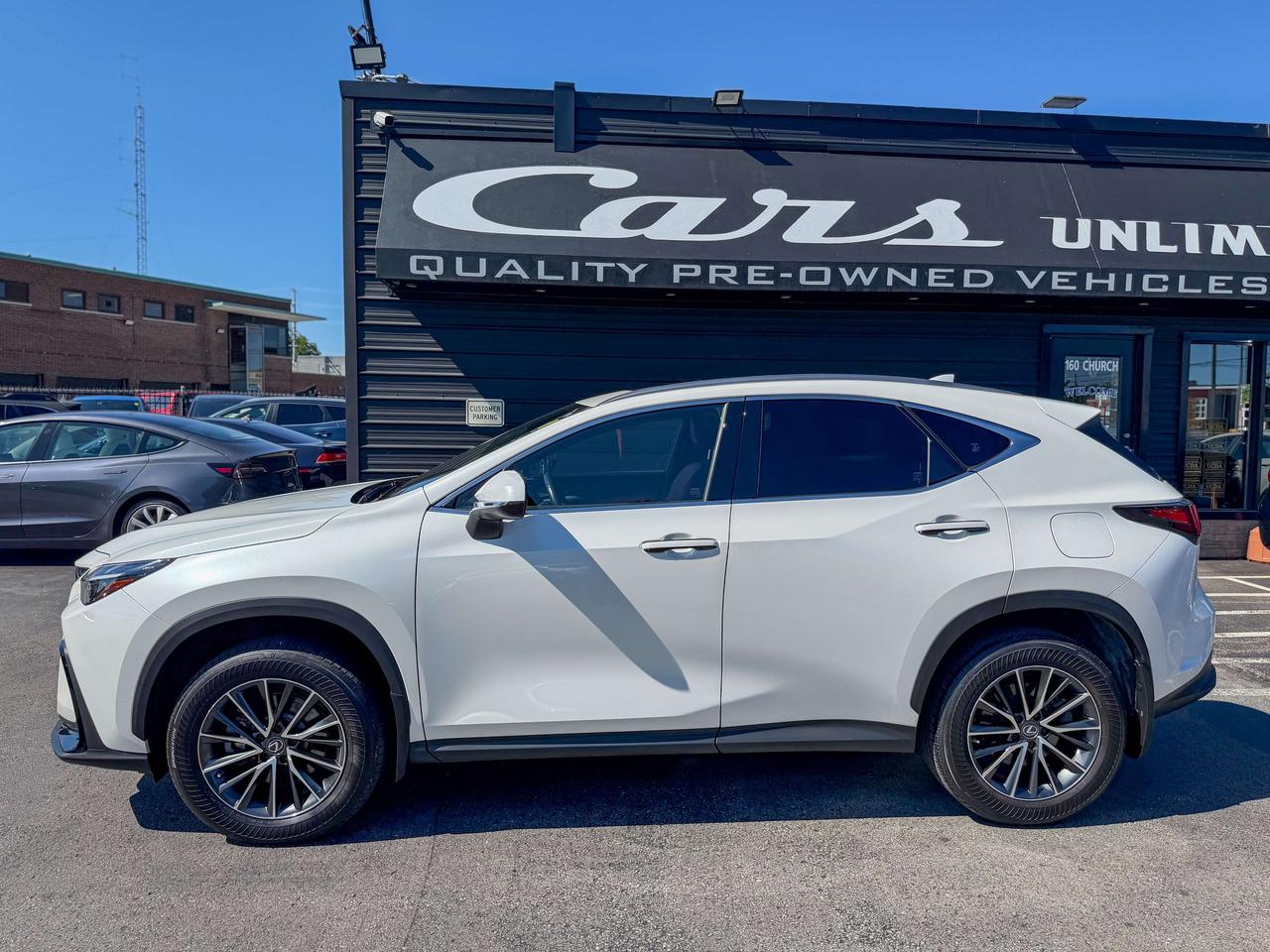 2023 Lexus NX NX 450h+/LOW KM/BSM/CAMERA/ROOF/RED LEATHER Photo5