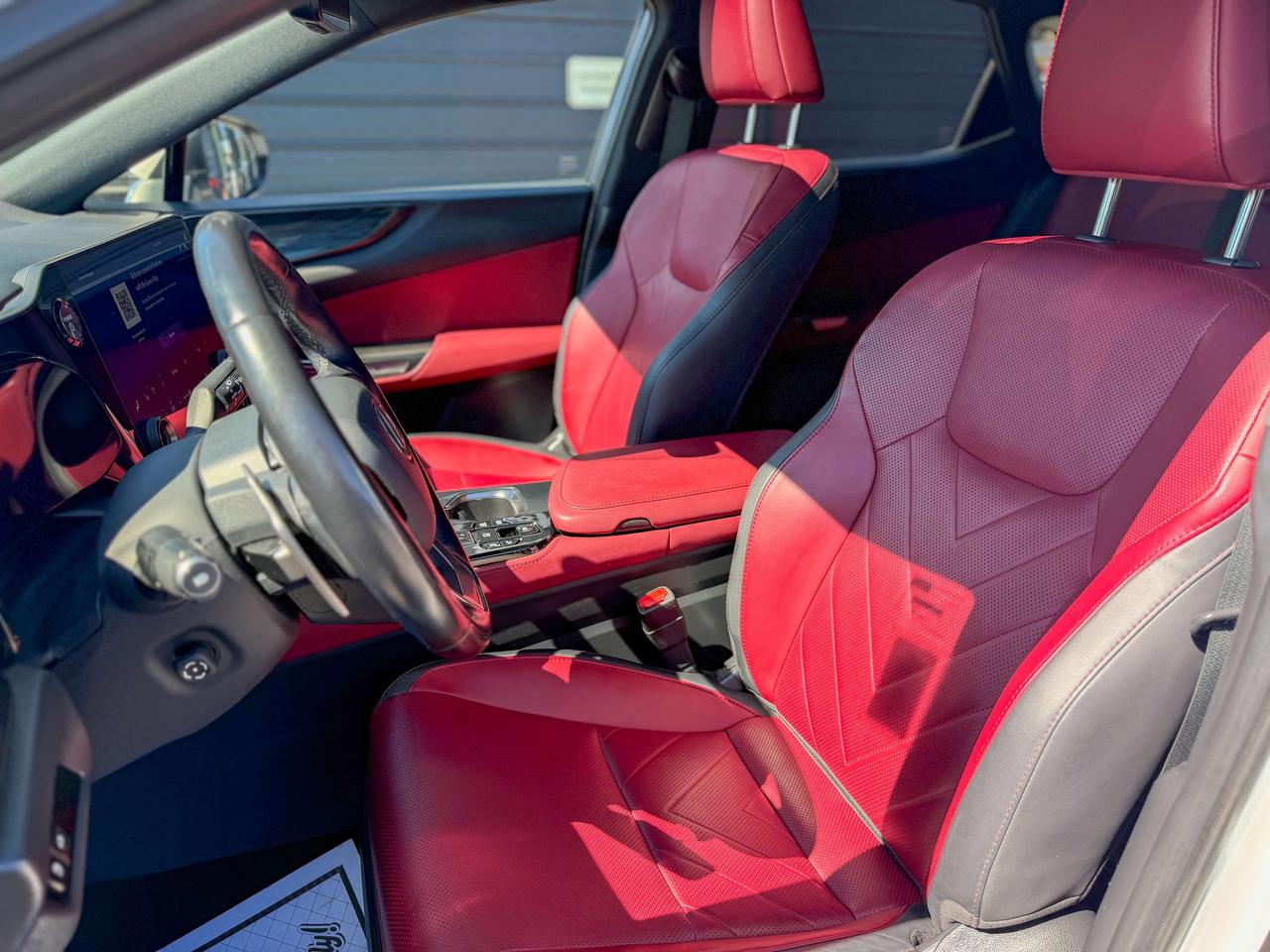 2023 Lexus NX NX 450h+/LOW KM/BSM/CAMERA/ROOF/RED LEATHER Photo