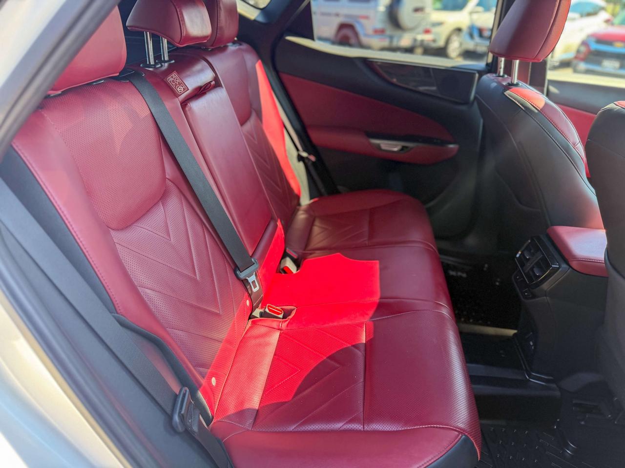 2023 Lexus NX NX 450h+/LOW KM/BSM/CAMERA/ROOF/RED LEATHER Photo