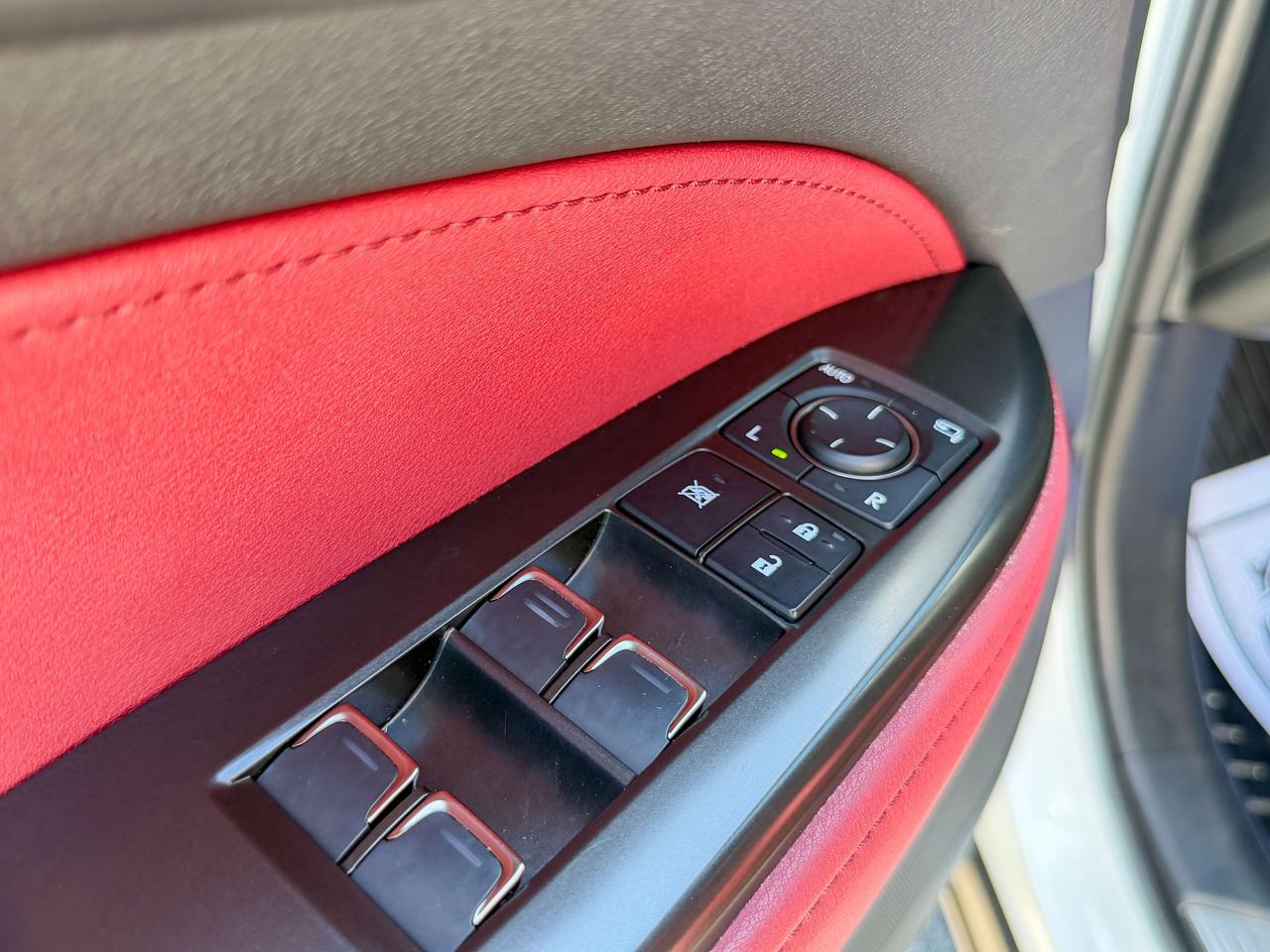 2023 Lexus NX NX 450h+/LOW KM/BSM/CAMERA/ROOF/RED LEATHER Photo