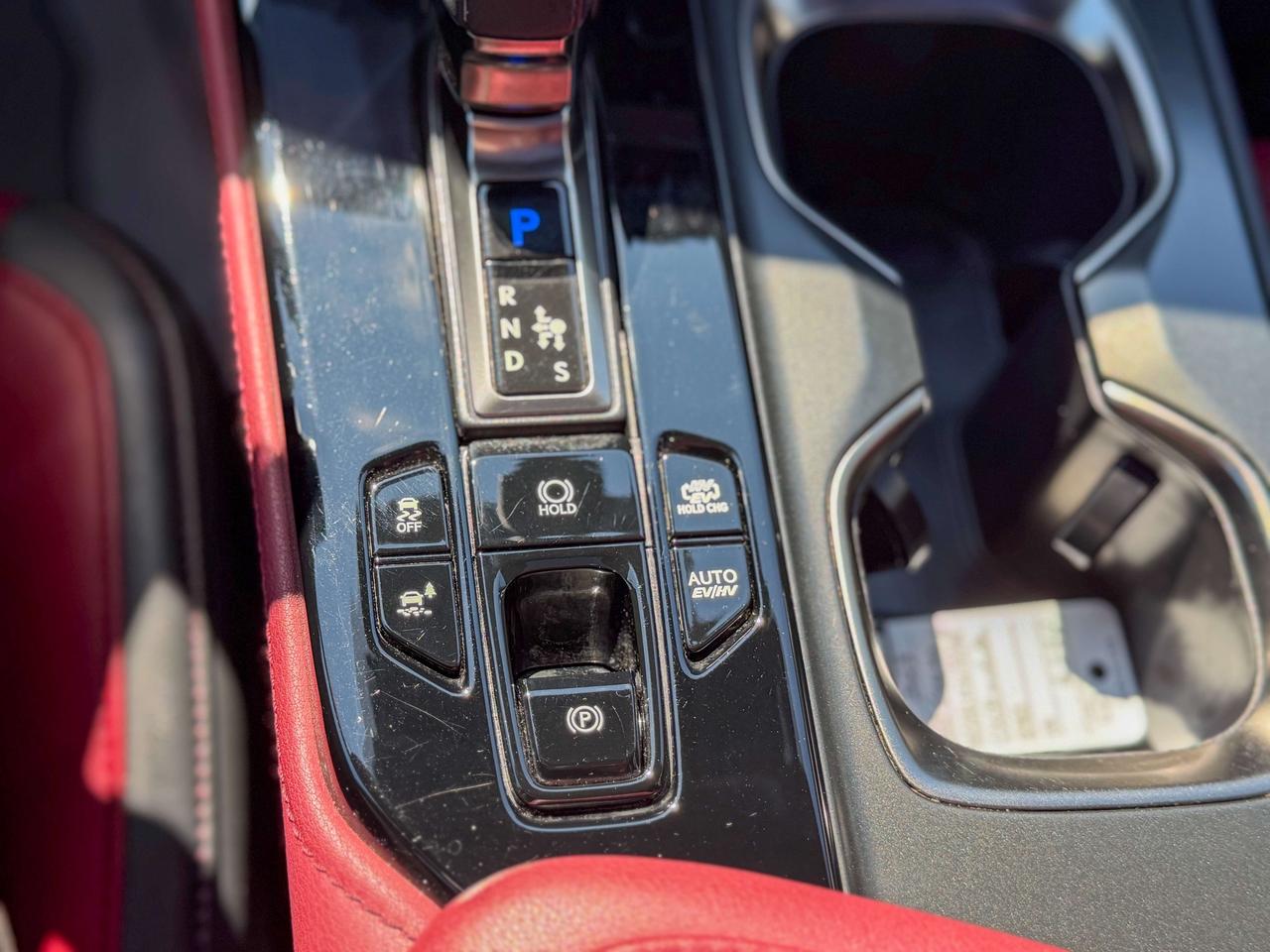 2023 Lexus NX NX 450h+/LOW KM/BSM/CAMERA/ROOF/RED LEATHER Photo