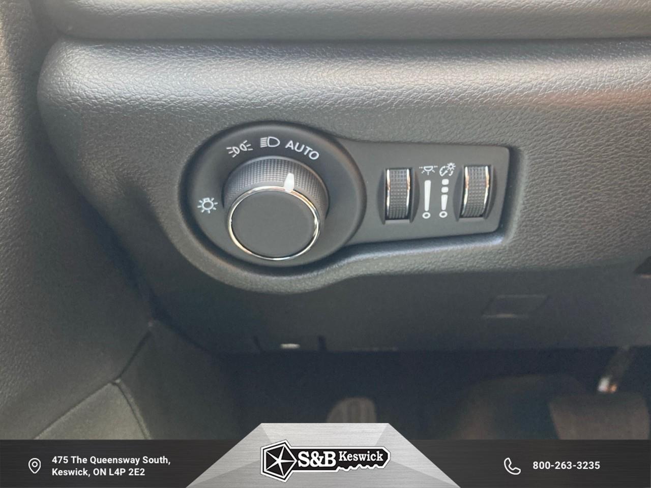 2026 Chrysler Grand Caravan SXT Front-Wheel Drive Passenger Van Photo