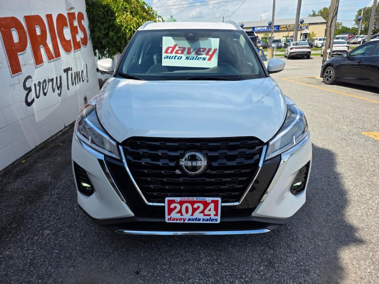 2024 Nissan Kicks SV 4dr Front-Wheel Drive Photo1
