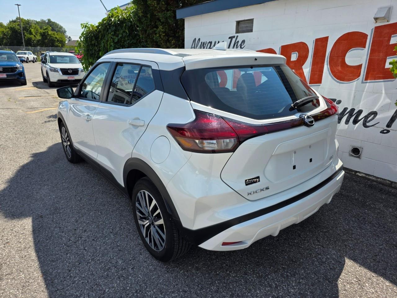 2024 Nissan Kicks SV 4dr Front-Wheel Drive Photo