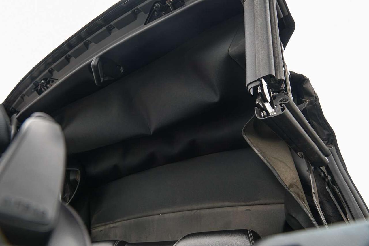 2015 Ford Mustang 2DR CONV ECOBOOST PREMIUM Photo