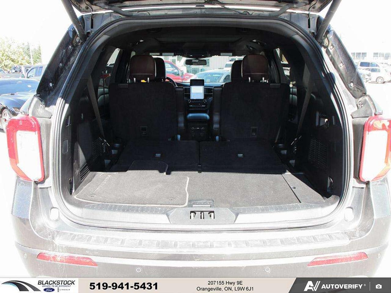 2020 Ford Explorer PLATINUM   EXTREMELY CLEAN   NO ACCIDENTS   CERTIFIED   LOW KMS Photo