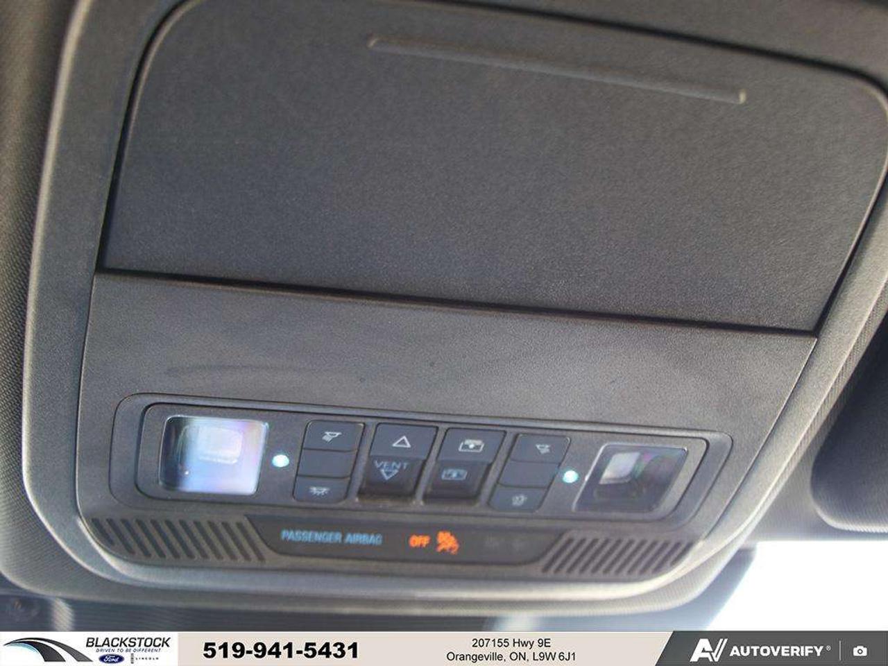 2020 Ford Explorer PLATINUM   EXTREMELY CLEAN   NO ACCIDENTS   CERTIFIED   LOW KMS Photo